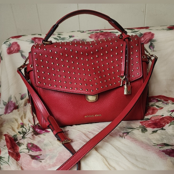 NWOT Michael Kors pebble leather red studded hand or shoulder bag - Picture 1 of 13